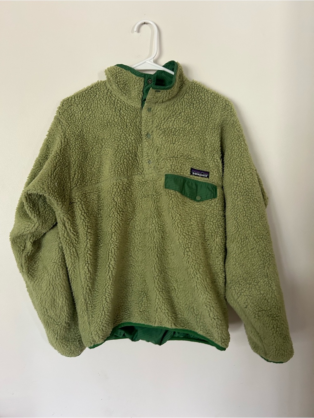 The Patagonia Reversible Glissade Snap-T Pullover 2007 Loren/Vine Green Medium